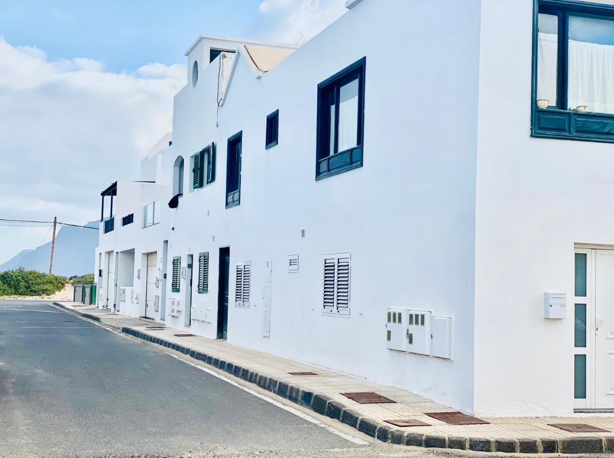 Famara Surfer Apartment Bagian luar foto